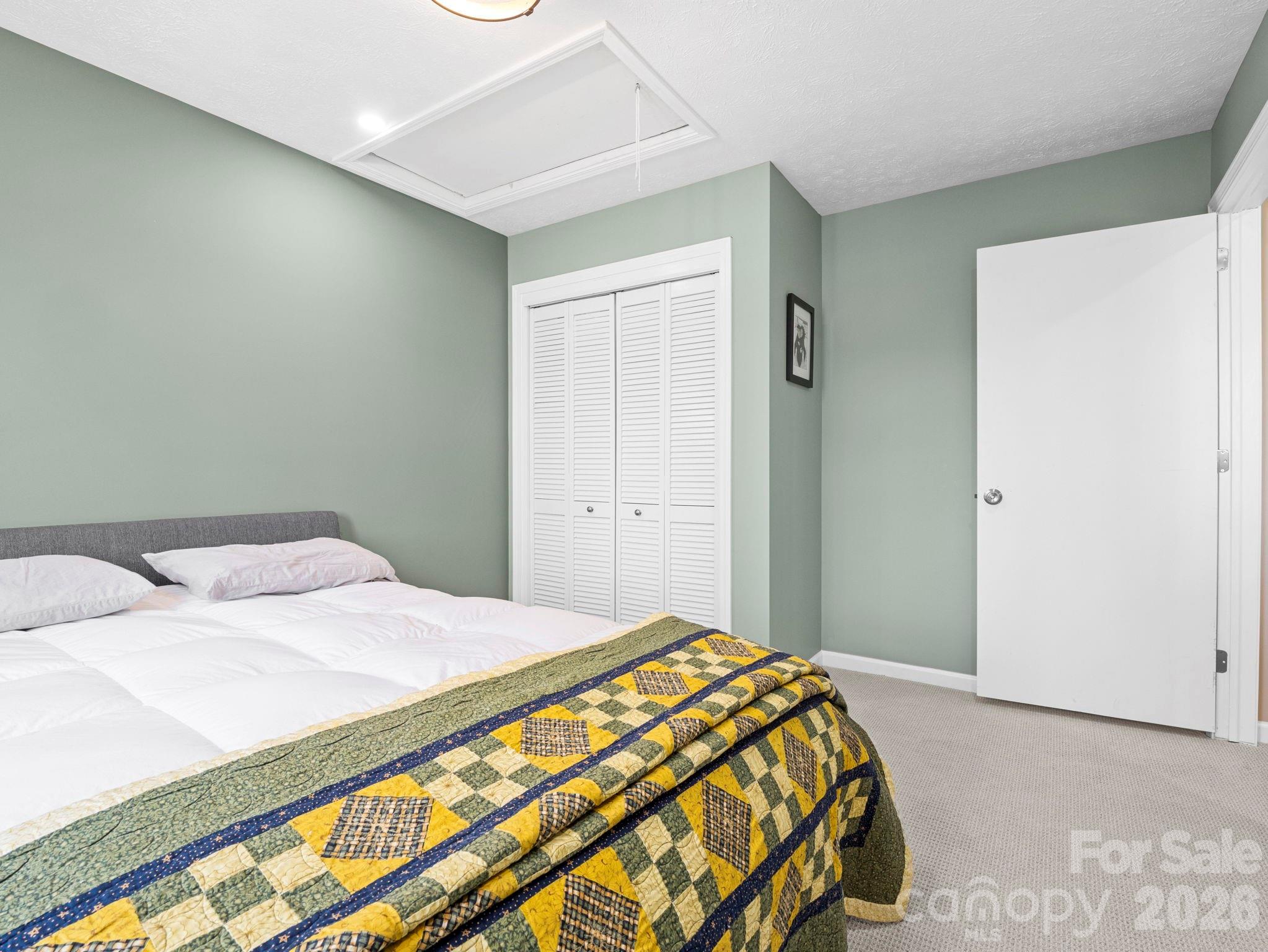 Laurelwood - Residential