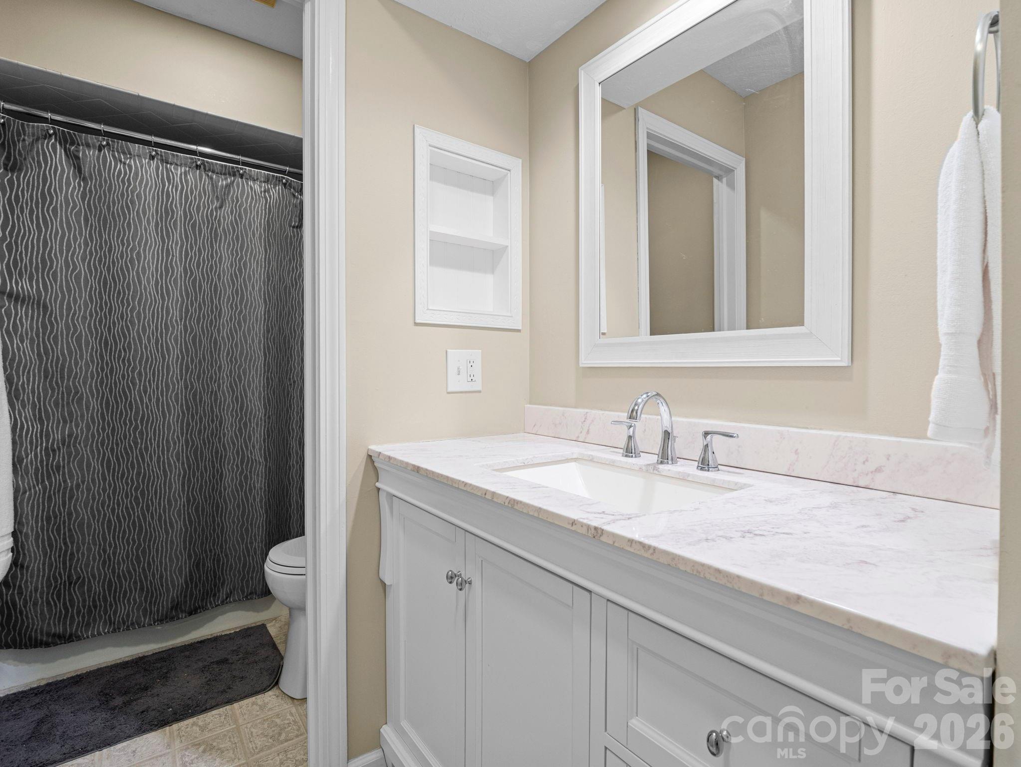 Laurelwood - Residential