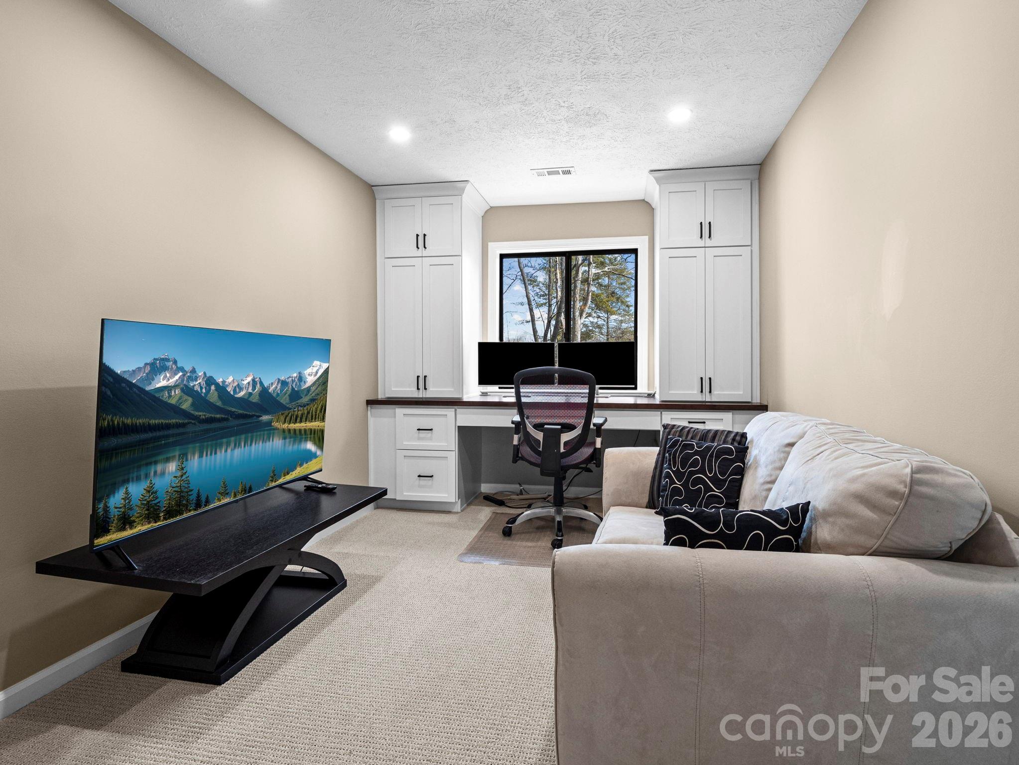 Laurelwood - Residential