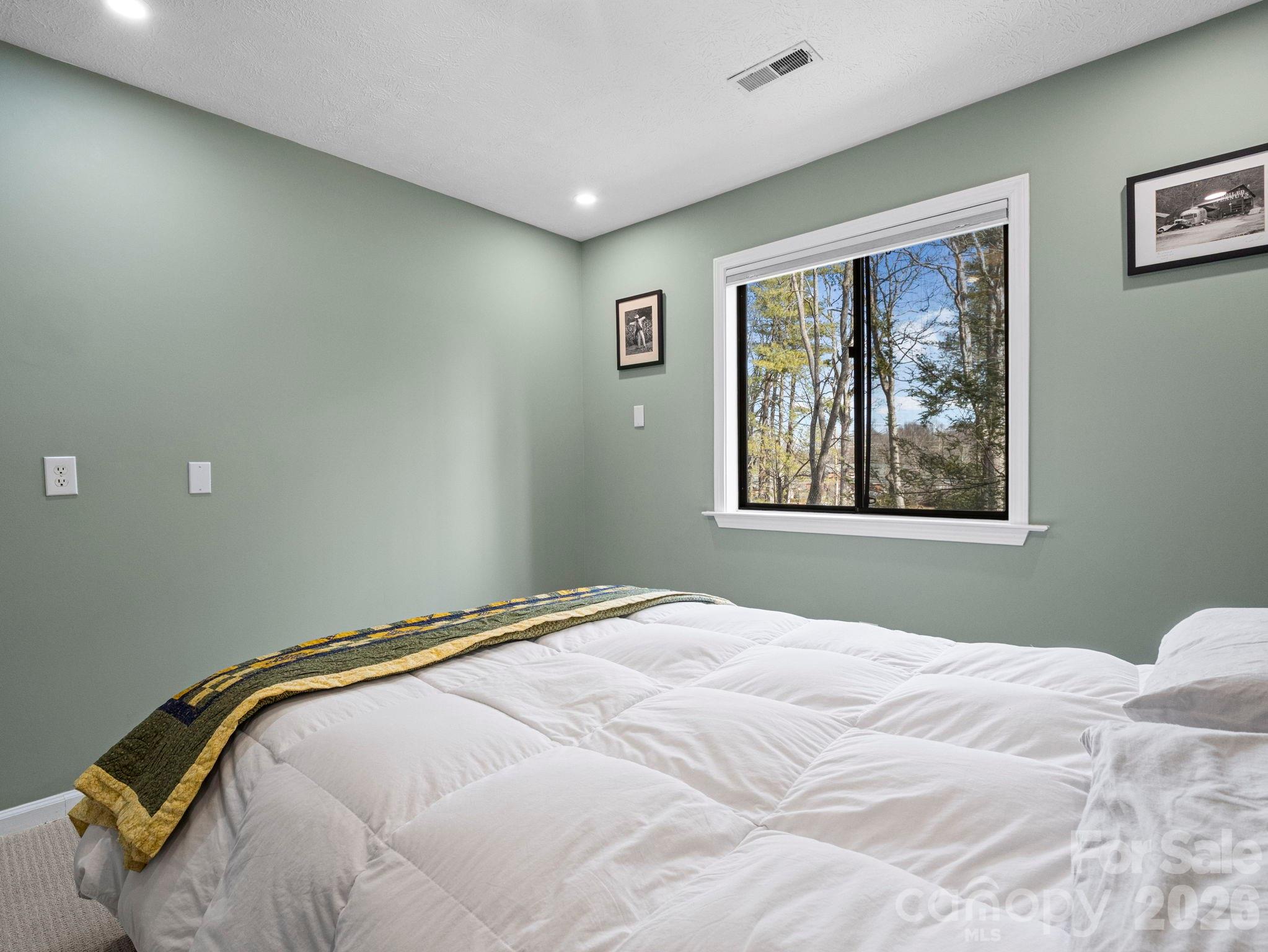 Laurelwood - Residential