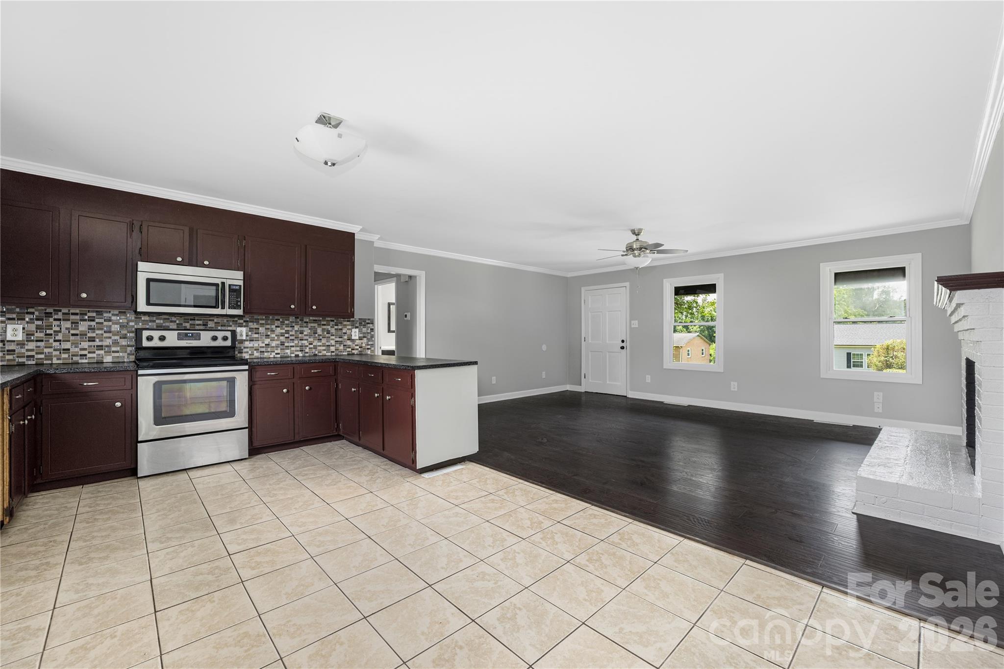 112 Robinette Lane