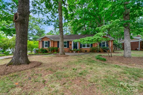 Single Family Residence in Charlotte NC 5124 Baker Drive.jpg