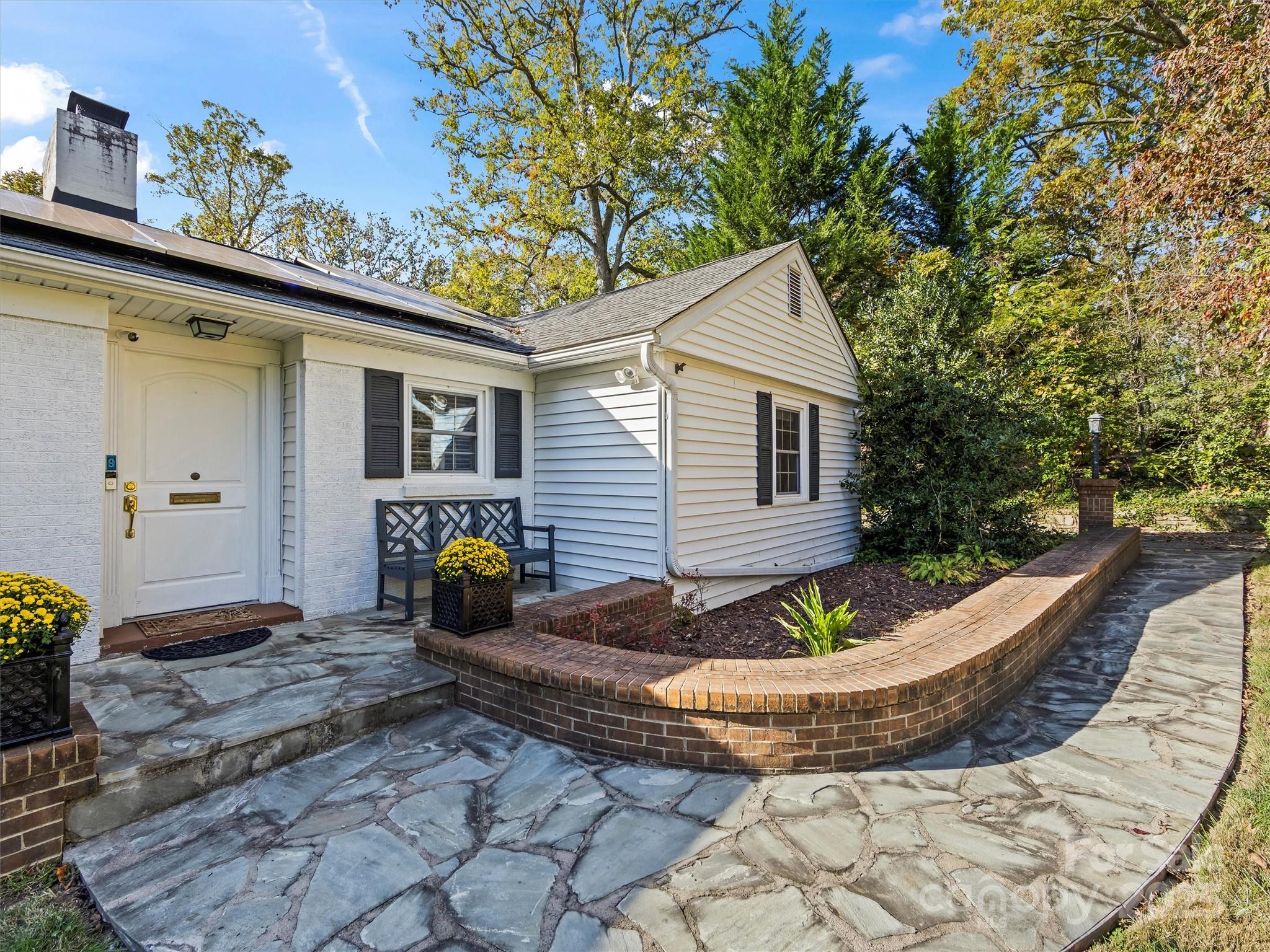 9 Hilltop Road