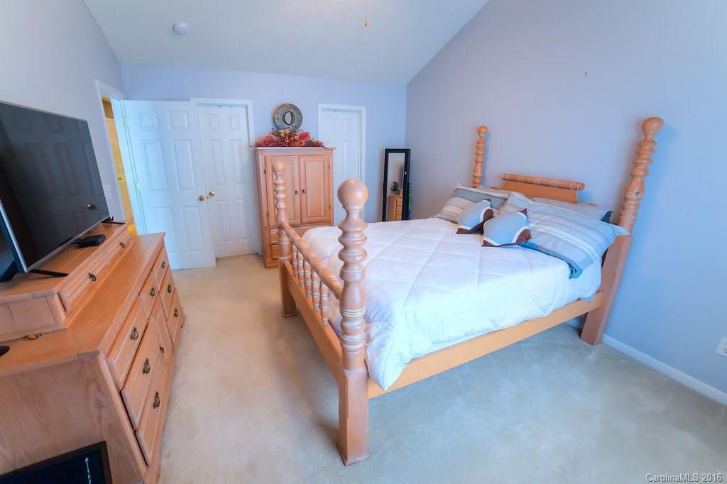 Tyler Woods - Residential