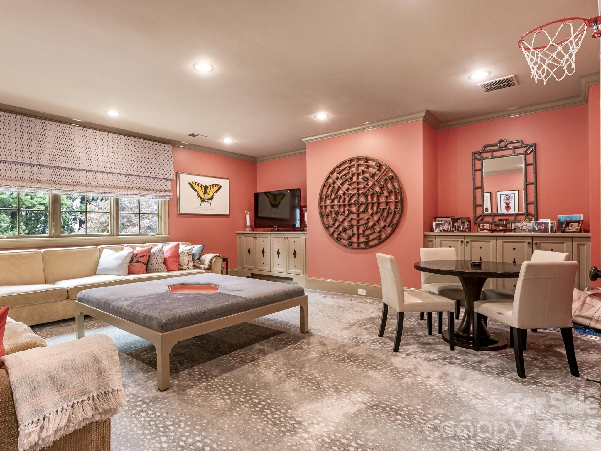 Deering Oaks - Residential