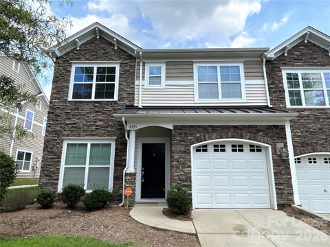 Photo of 6325 Cory Bret Lane, Charlotte, NC 28278 (MLS # 4423981)