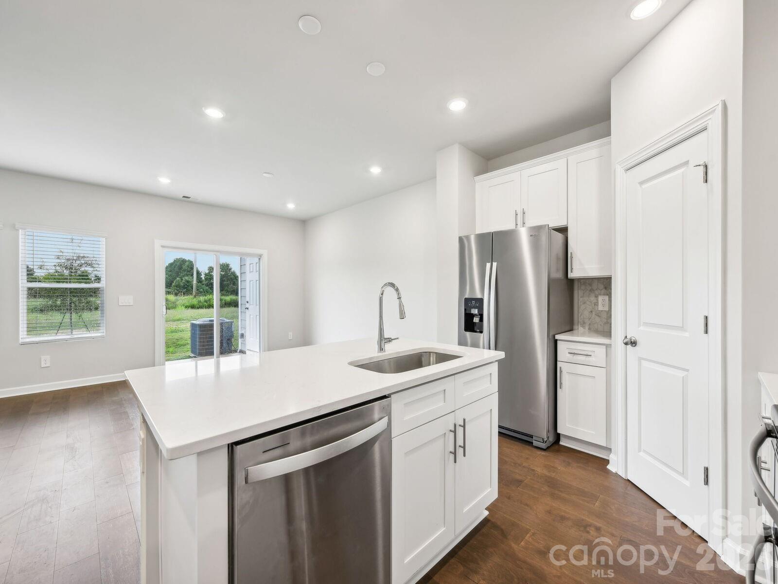 9016 Foggy Brook Loop