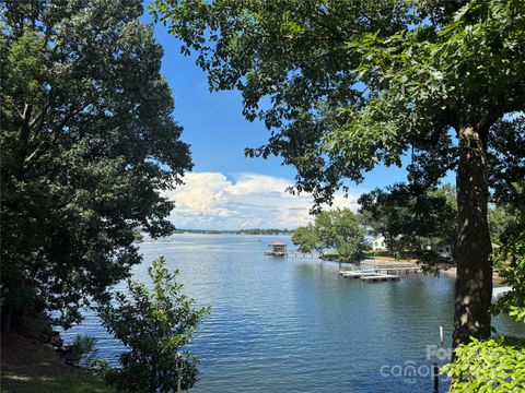 4986 Baywater Lane Denver NC 28037