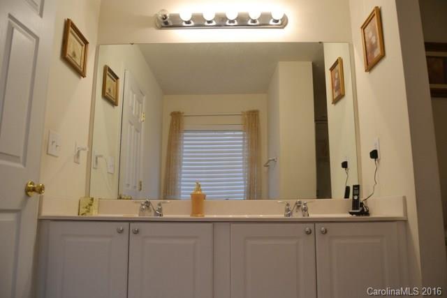 Longview Oaks - Residential