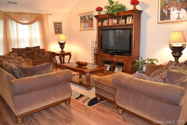 Longview Oaks - Residential