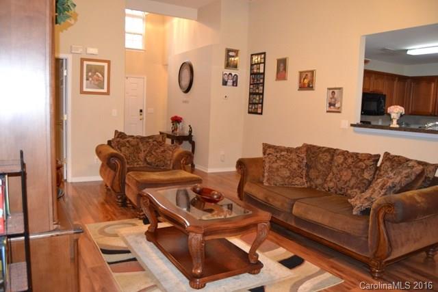 Longview Oaks - Residential