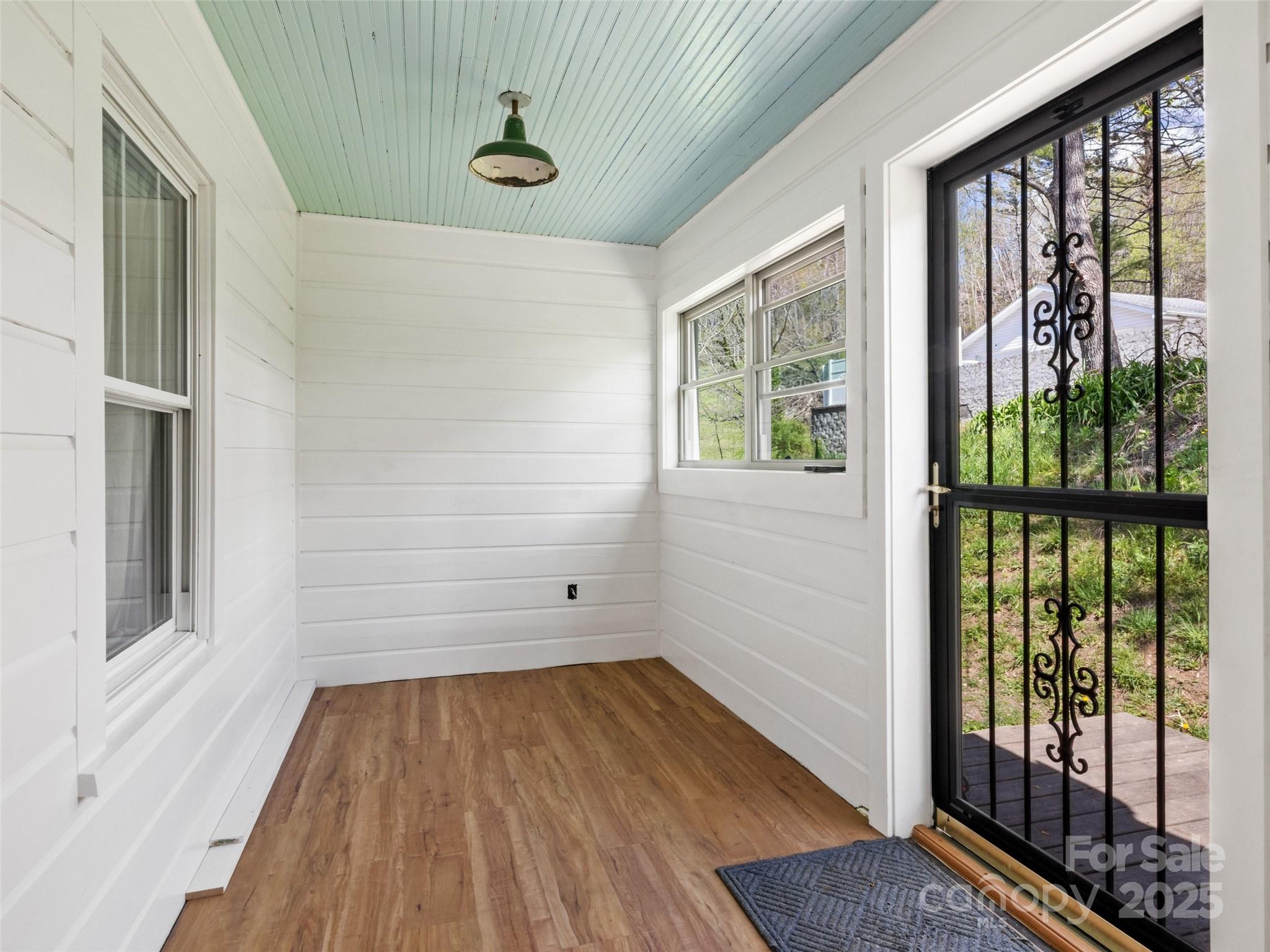 Forest Hills - Residential