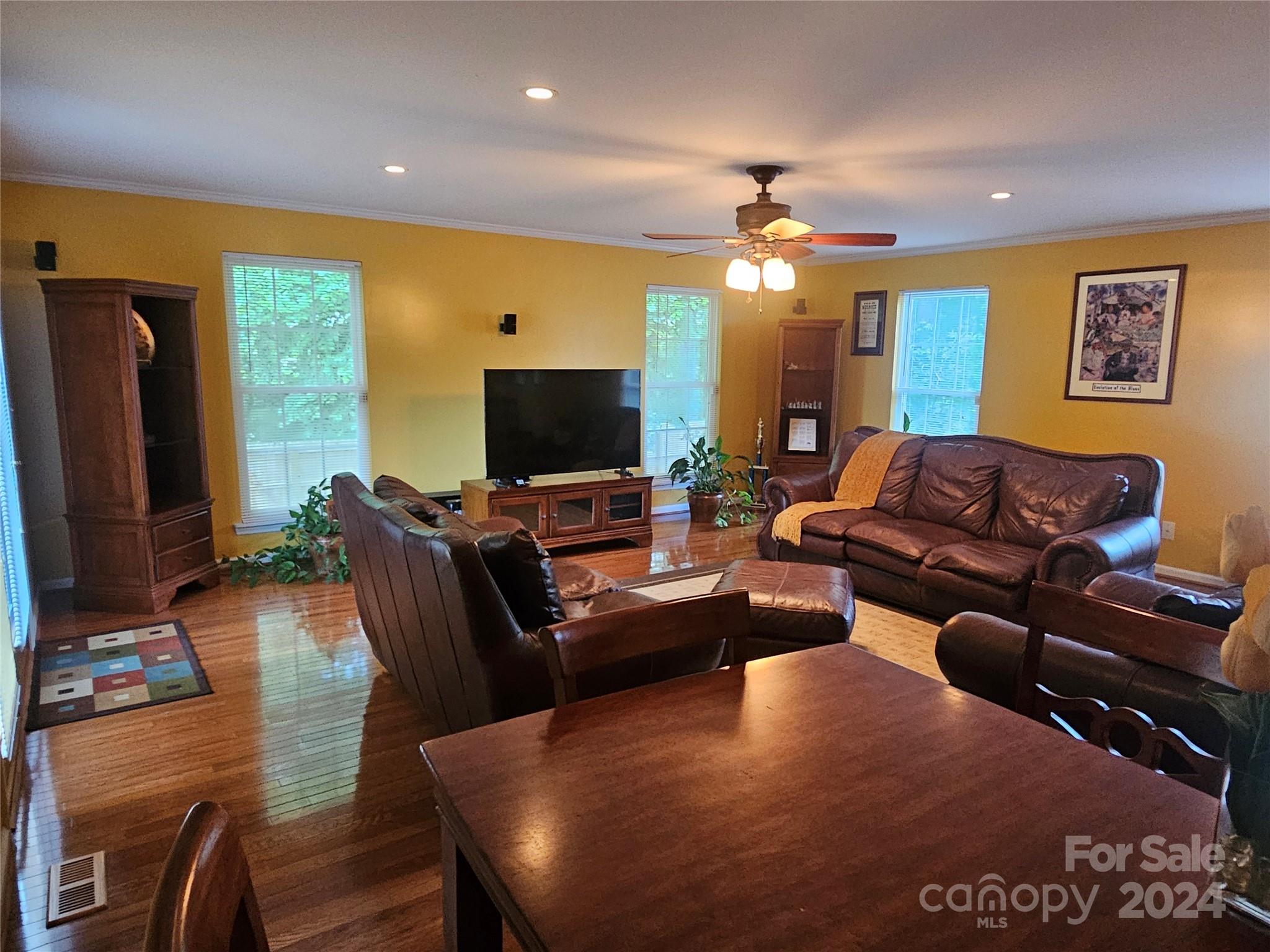 Brentwood Acres - Residential