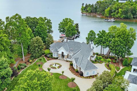 Photo of 140 Lightship Drive, Mooresville, NC 28117 (MLS # 4253986)