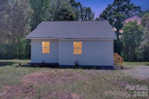 Photo of 200 Eufola Road, Statesville, NC 28677 (MLS # 4376498)