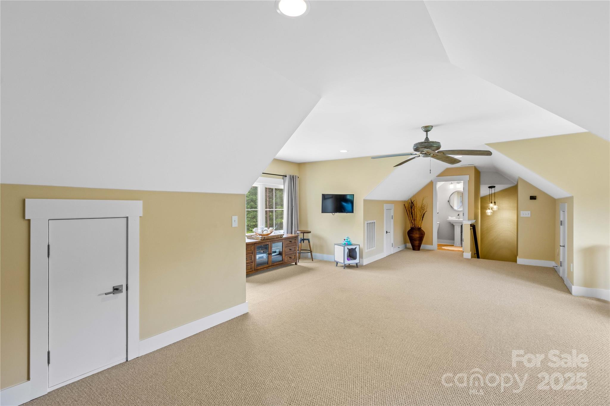 The Homeplace - Residential