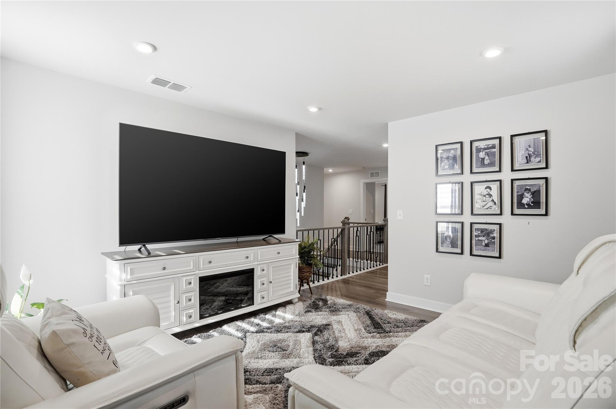 Springshire Creek - Residential