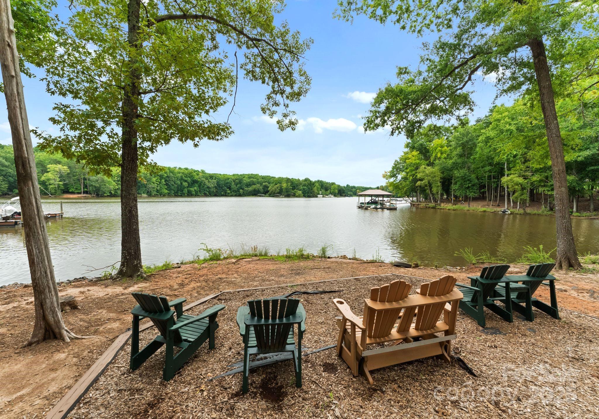 The Vineyards on Lake Wylie - Residential