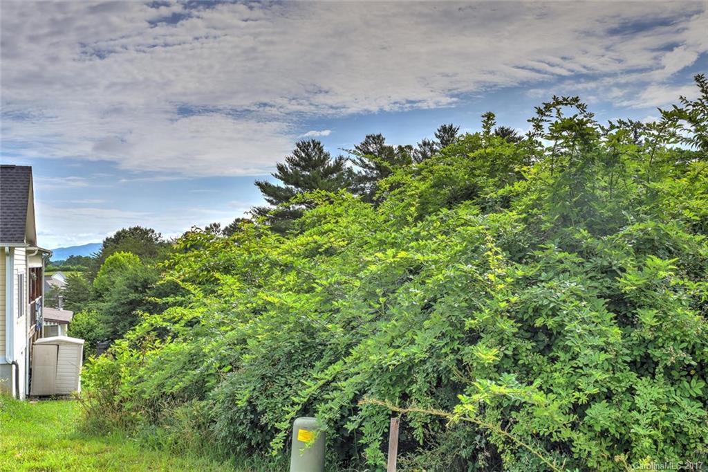 Leicester Village - Land