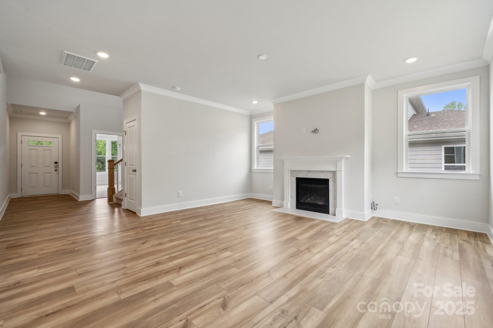 9944 Manor Vista Trail