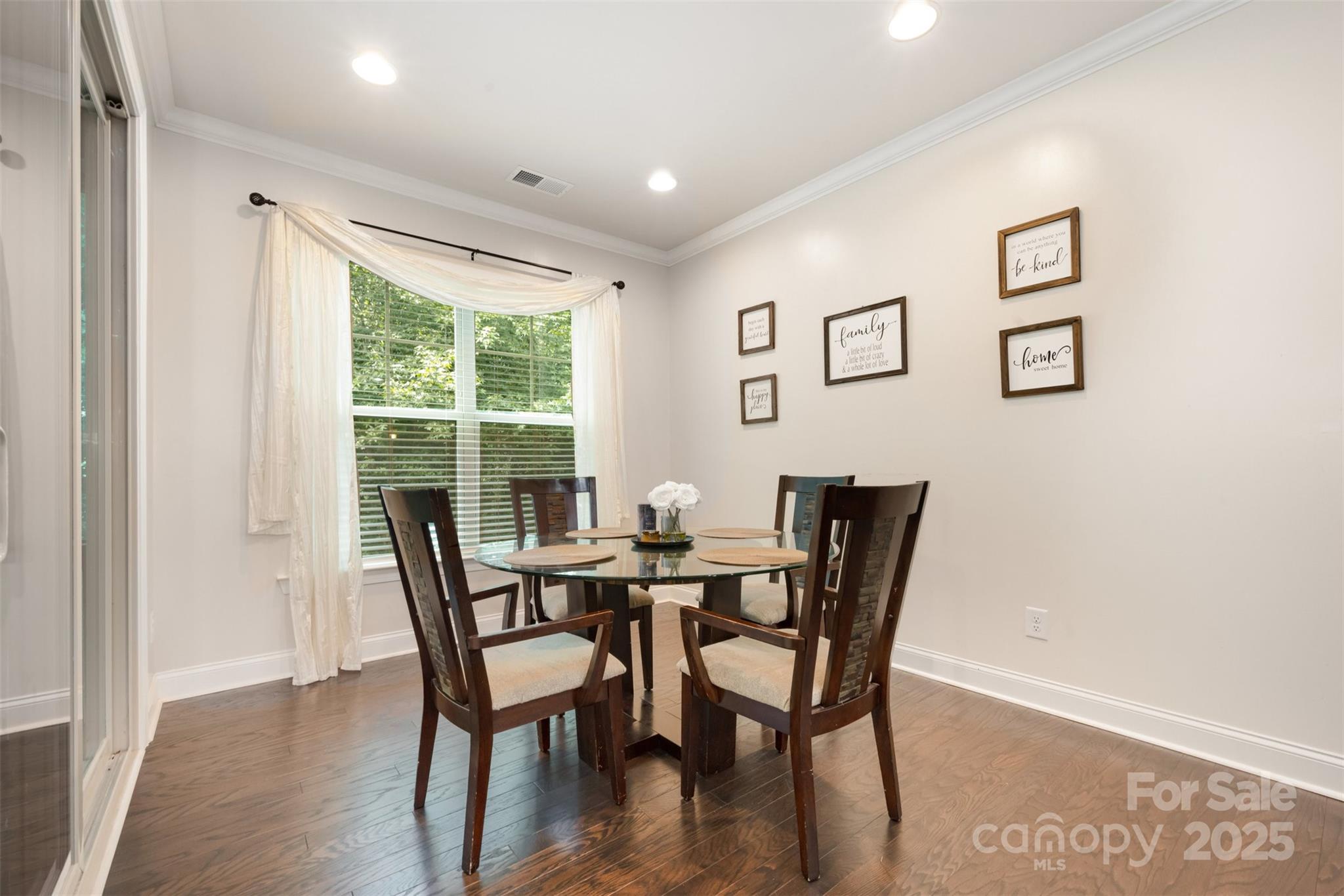 Oakland Pointe - Residential