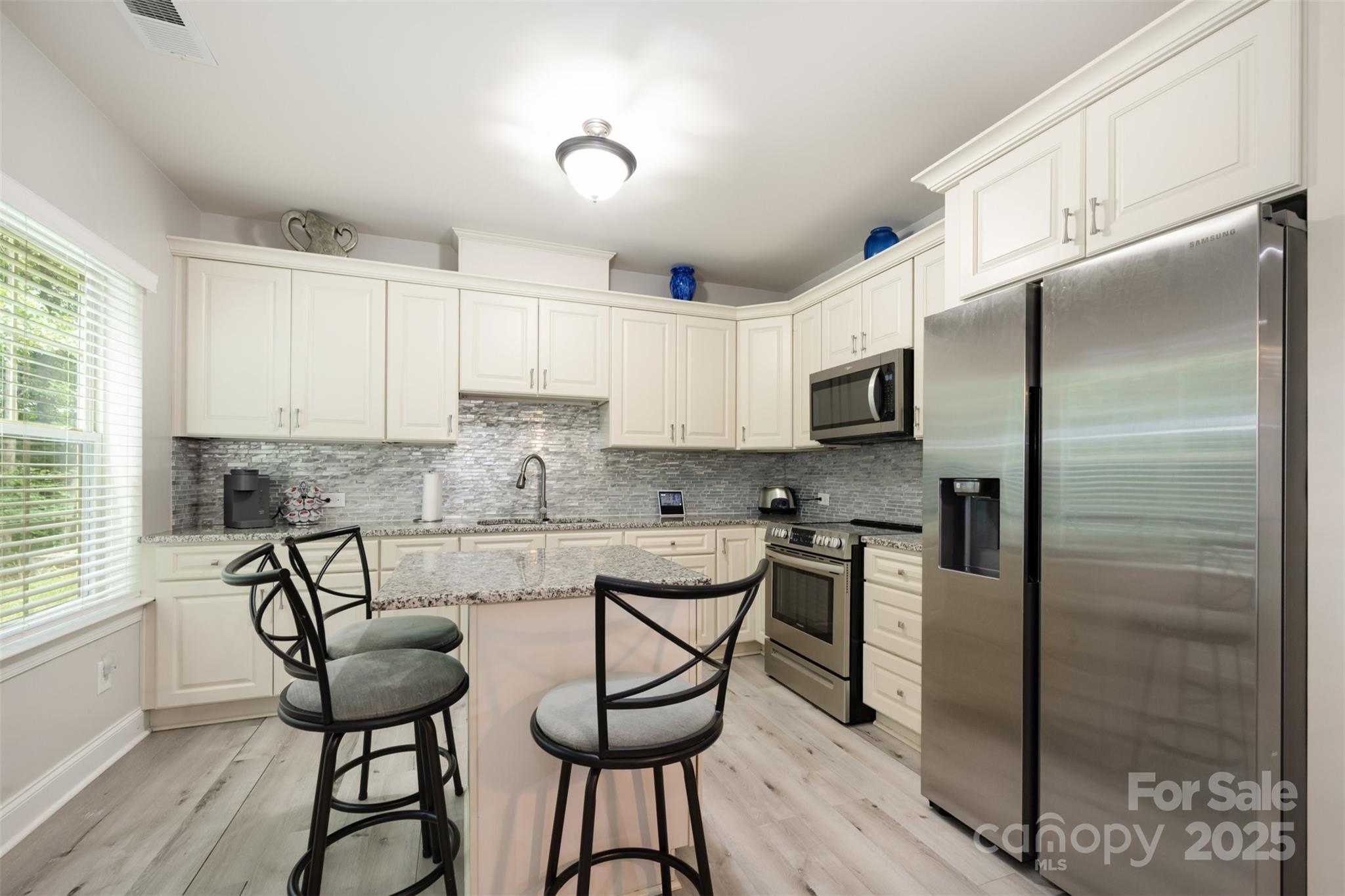 Oakland Pointe - Residential