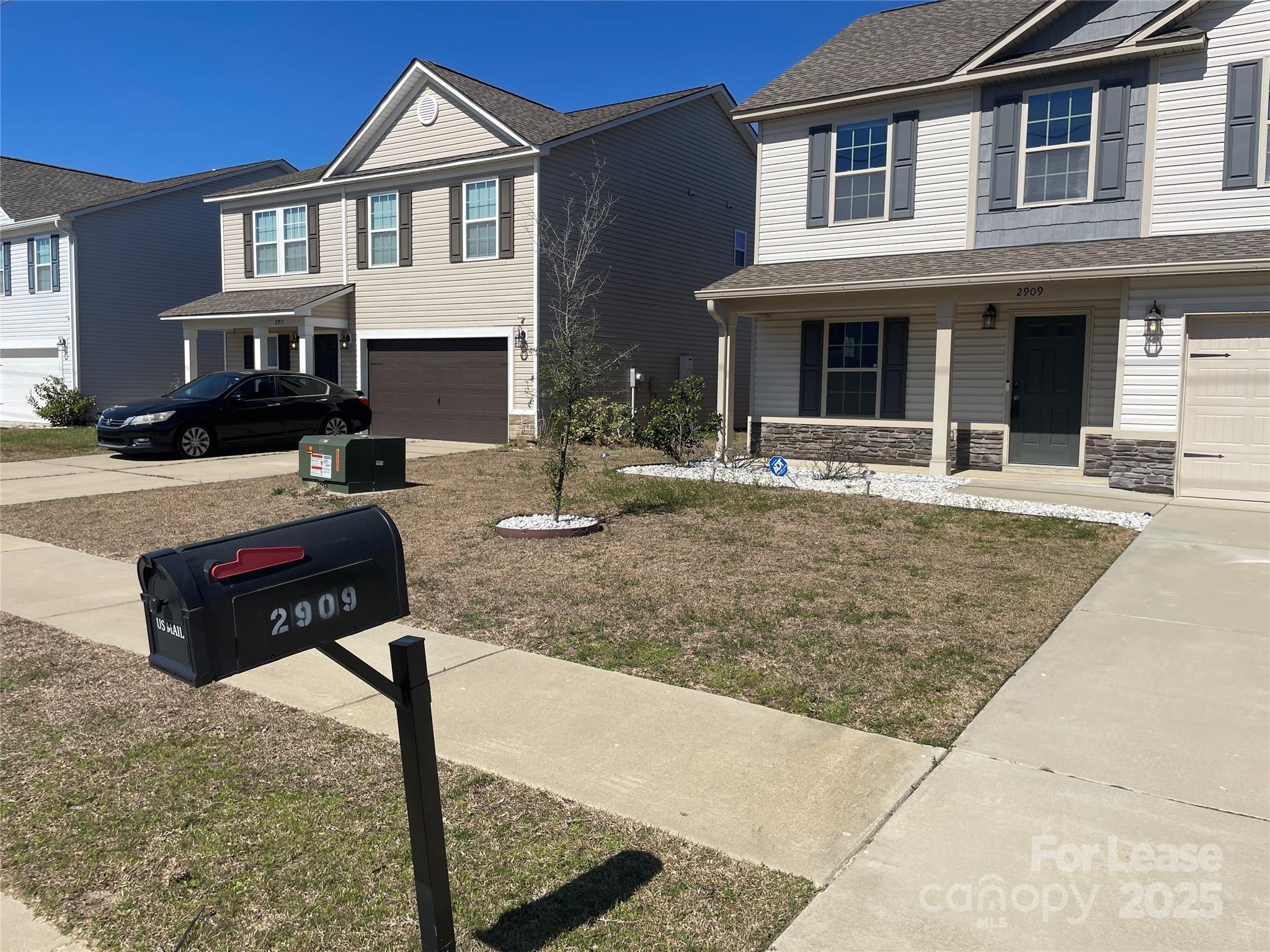 Hunters Crossing - Residential Lease