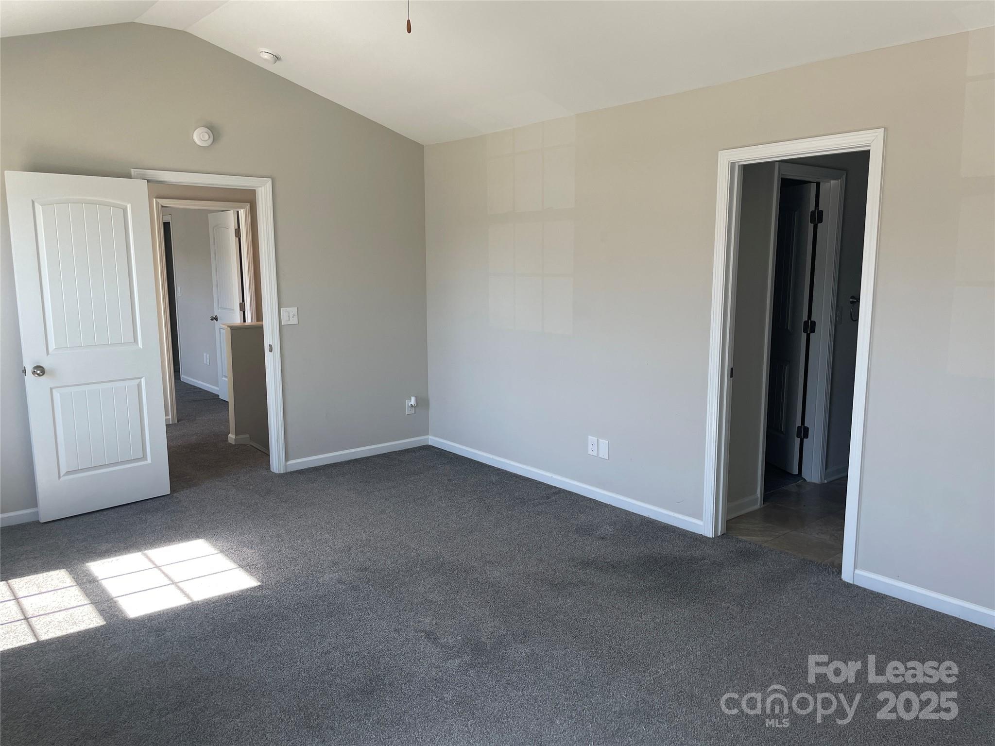 Hunters Crossing - Residential Lease