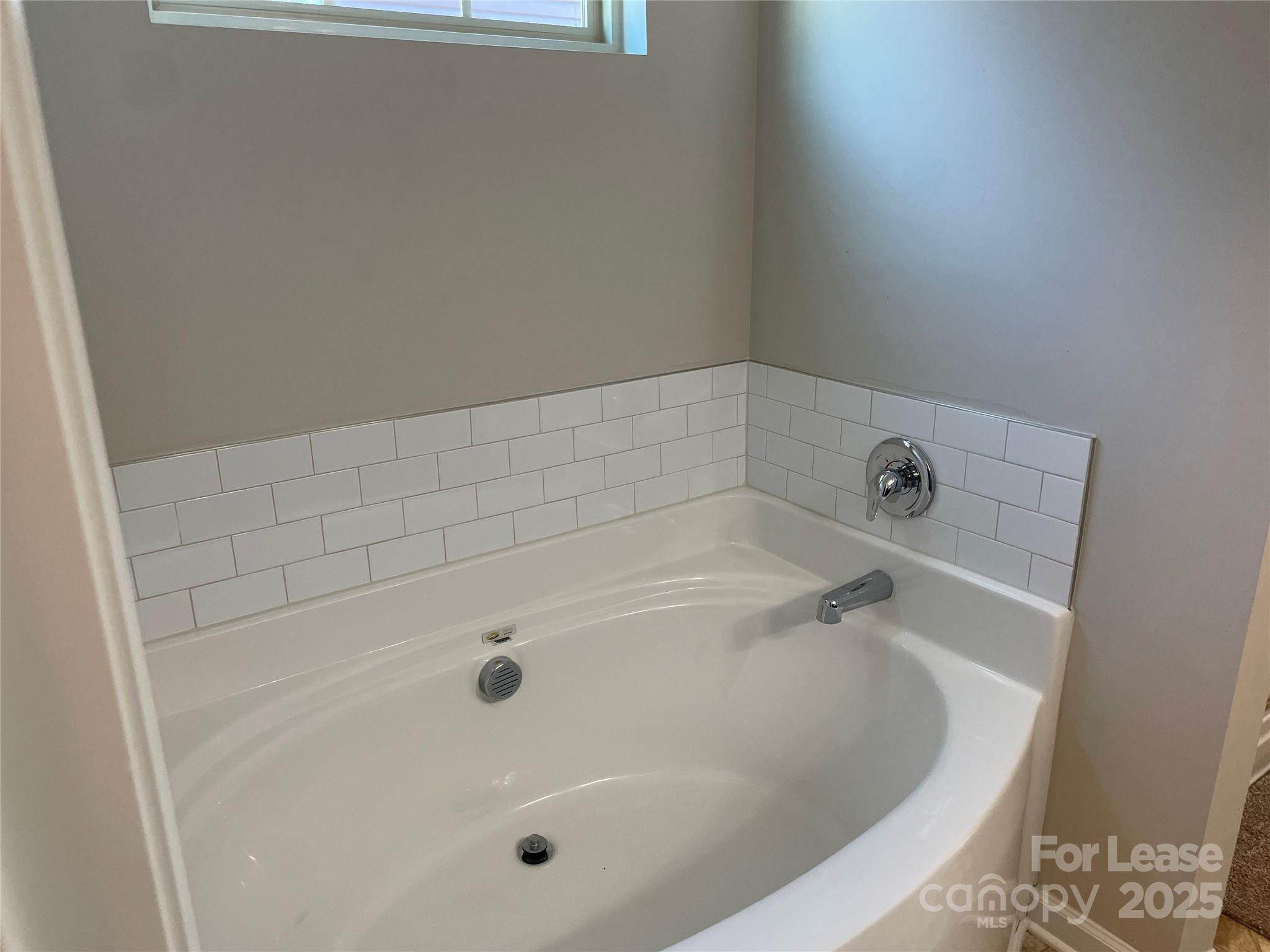 Hunters Crossing - Residential Lease