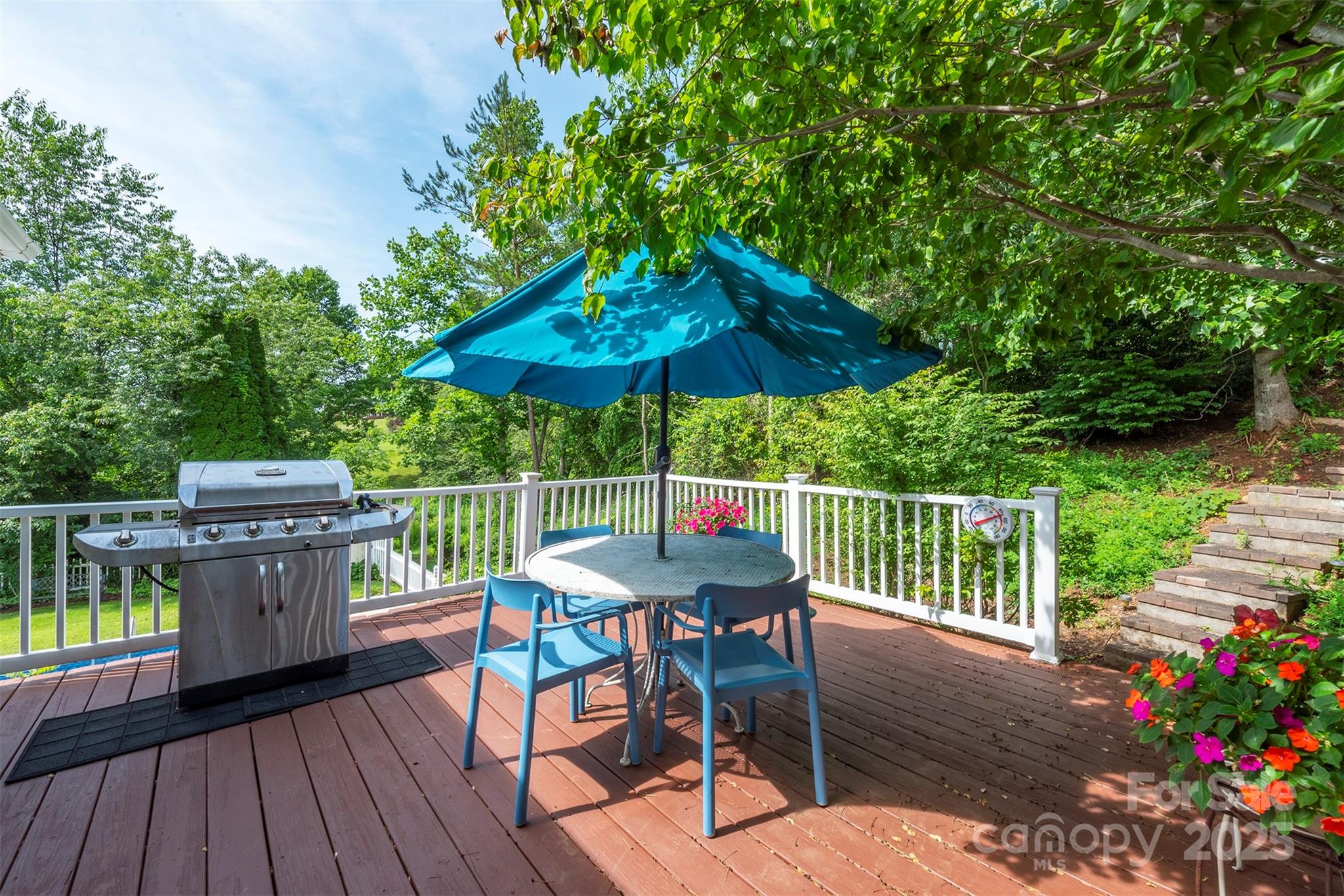 12 Apple Tree Way