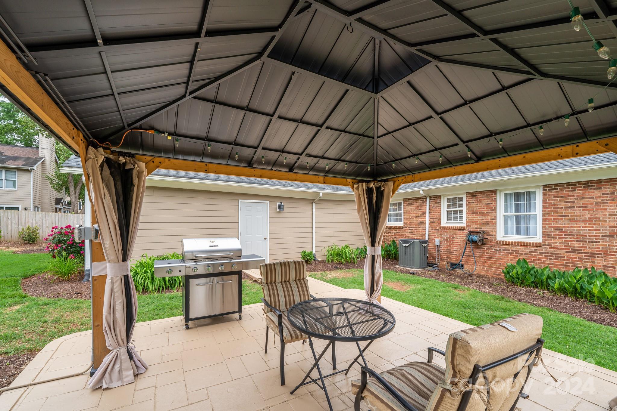 Sheffield Park - Residential