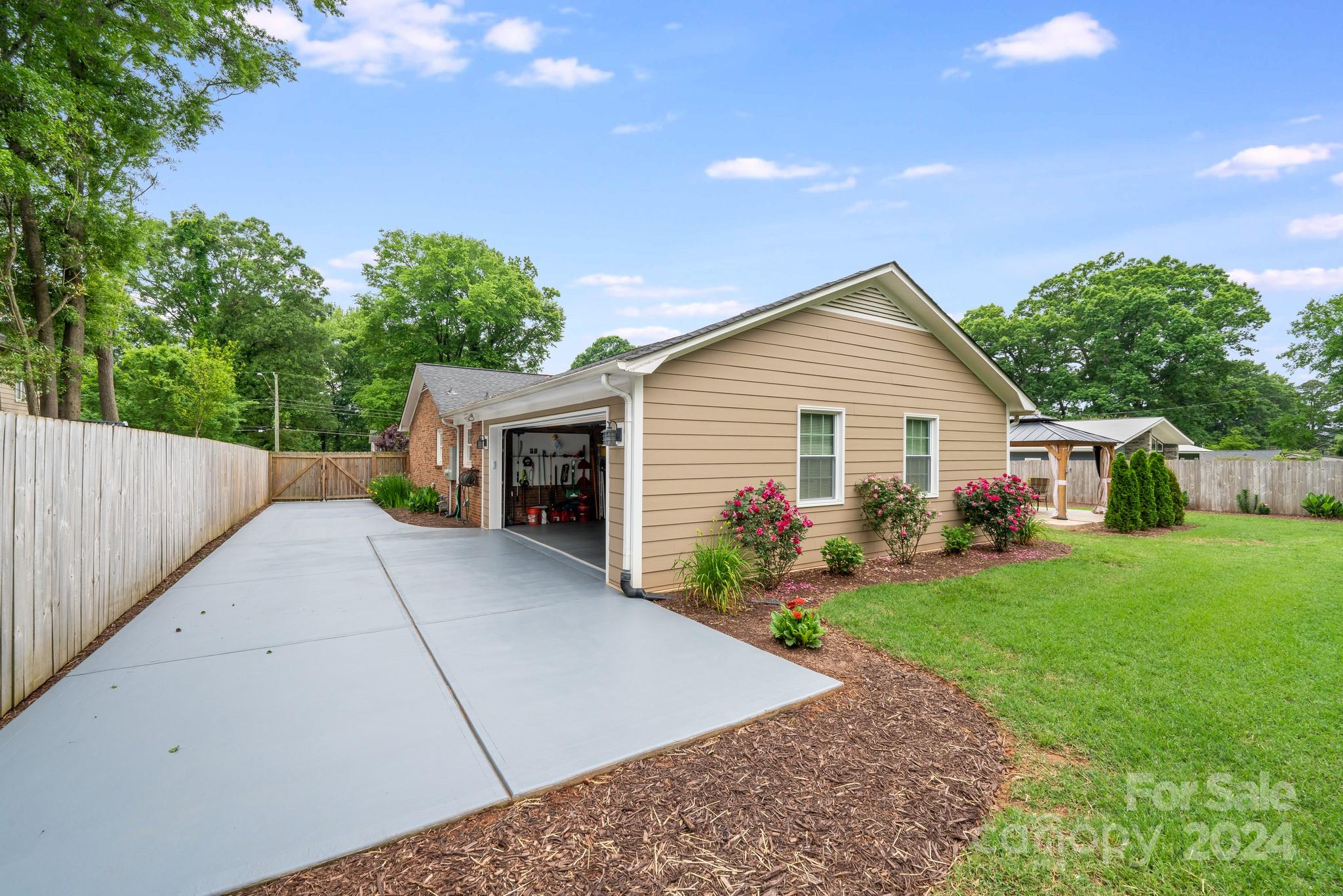 Sheffield Park - Residential