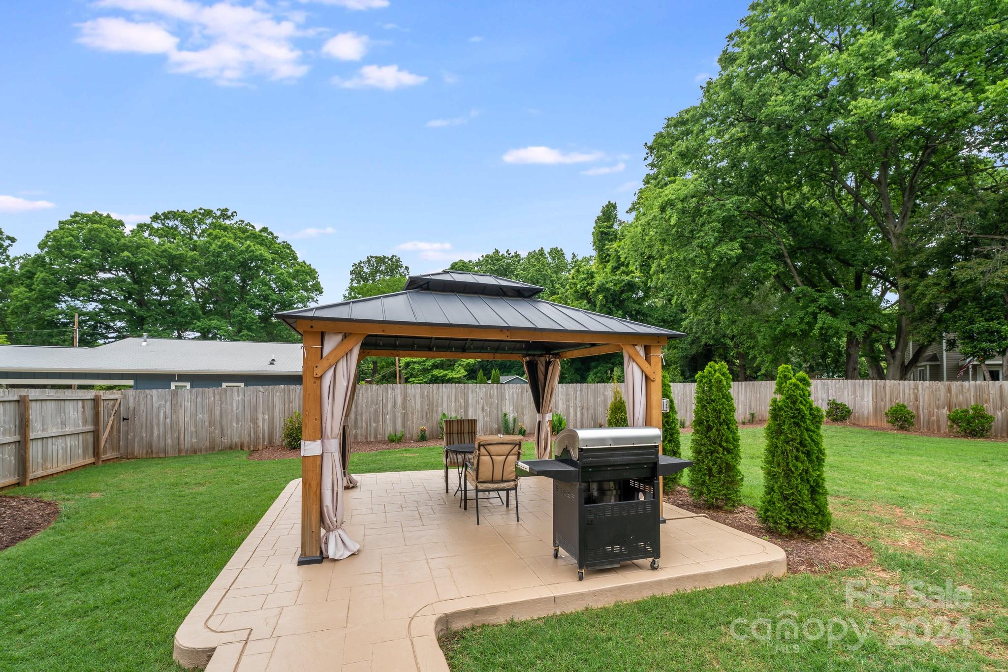 Sheffield Park - Residential