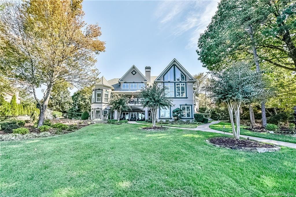 The Peninsula - Residential