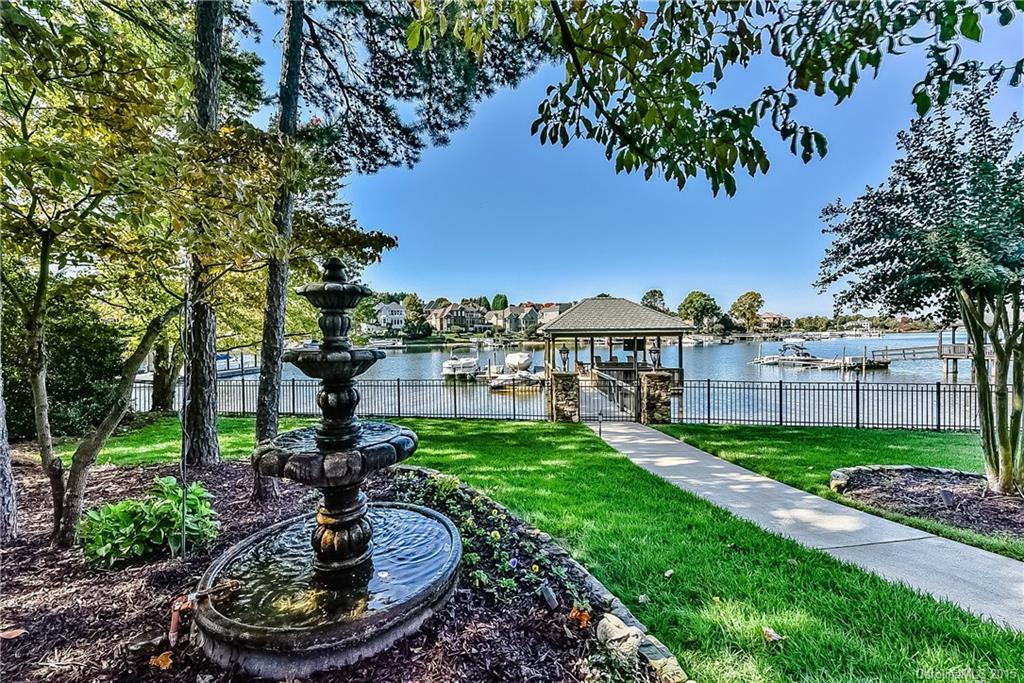 The Peninsula - Residential