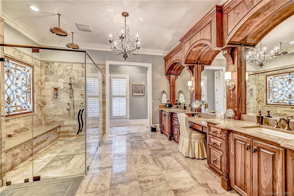 The Peninsula - Residential