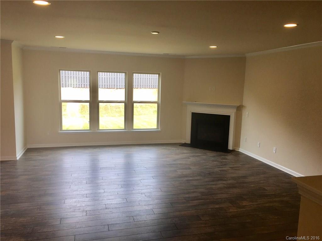 Queensbridge - Residential