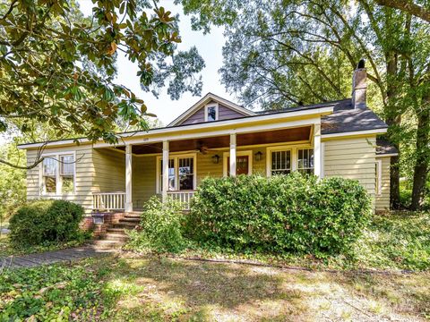 1119 Lomax Avenue Charlotte NC 28211