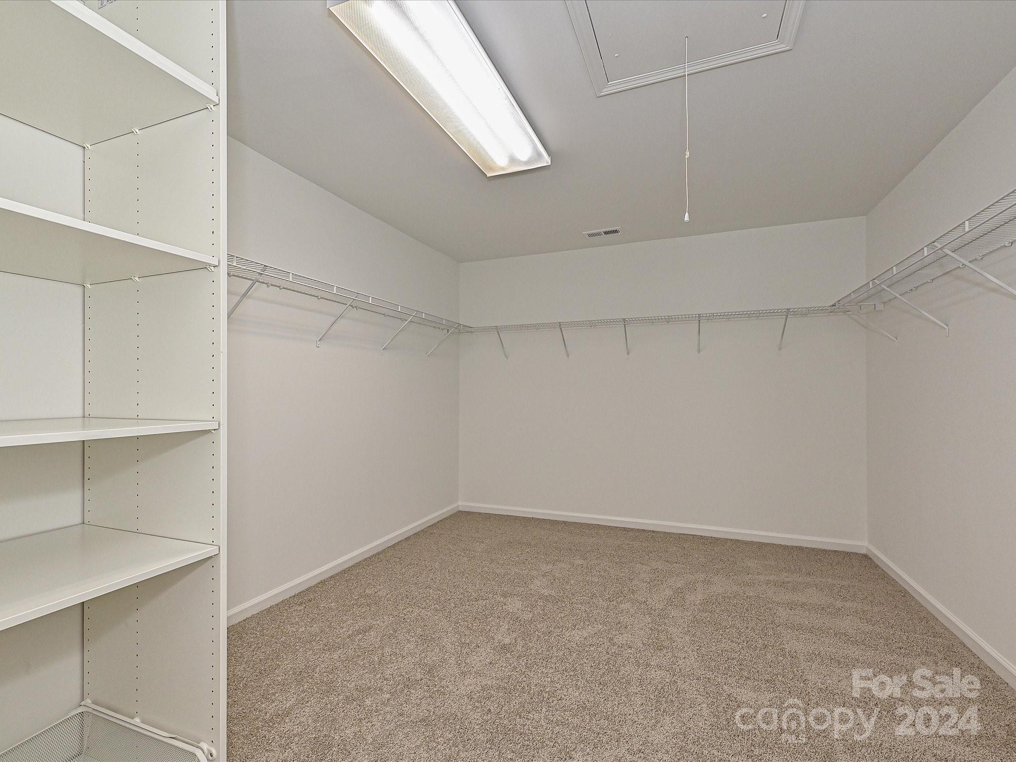 English Trails - Residential