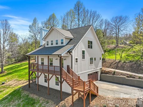 Photo of 94 Spicewood Road, Weaverville, NC 28787 (MLS # 4368872)