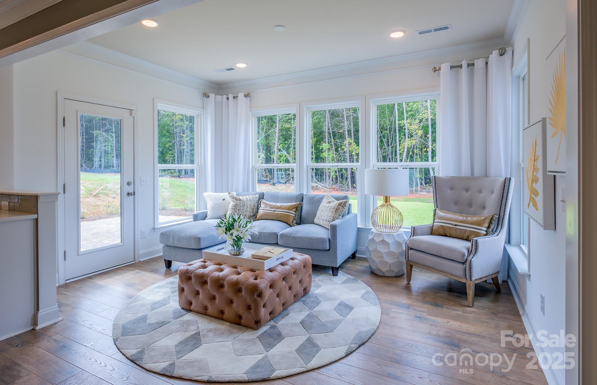 Patterson Pond - Residential