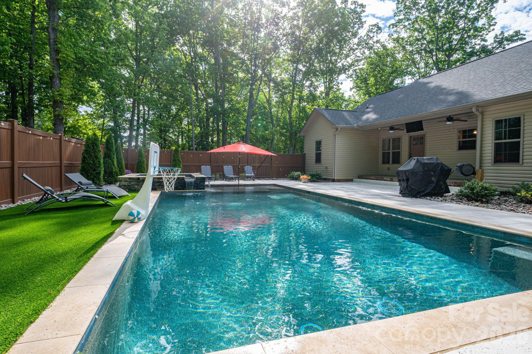 Ivey Ridge - Residential