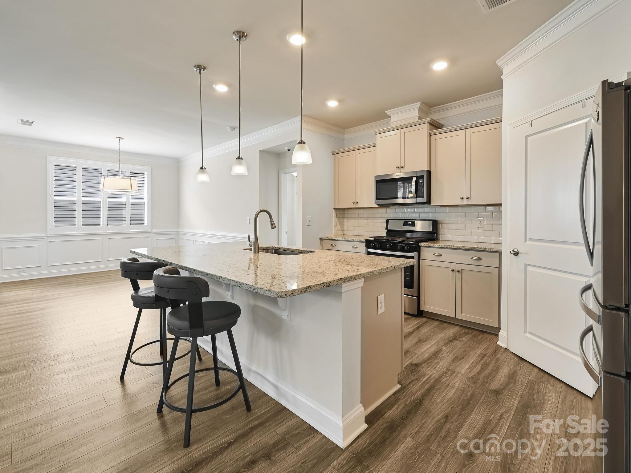 527 Summerfield Place