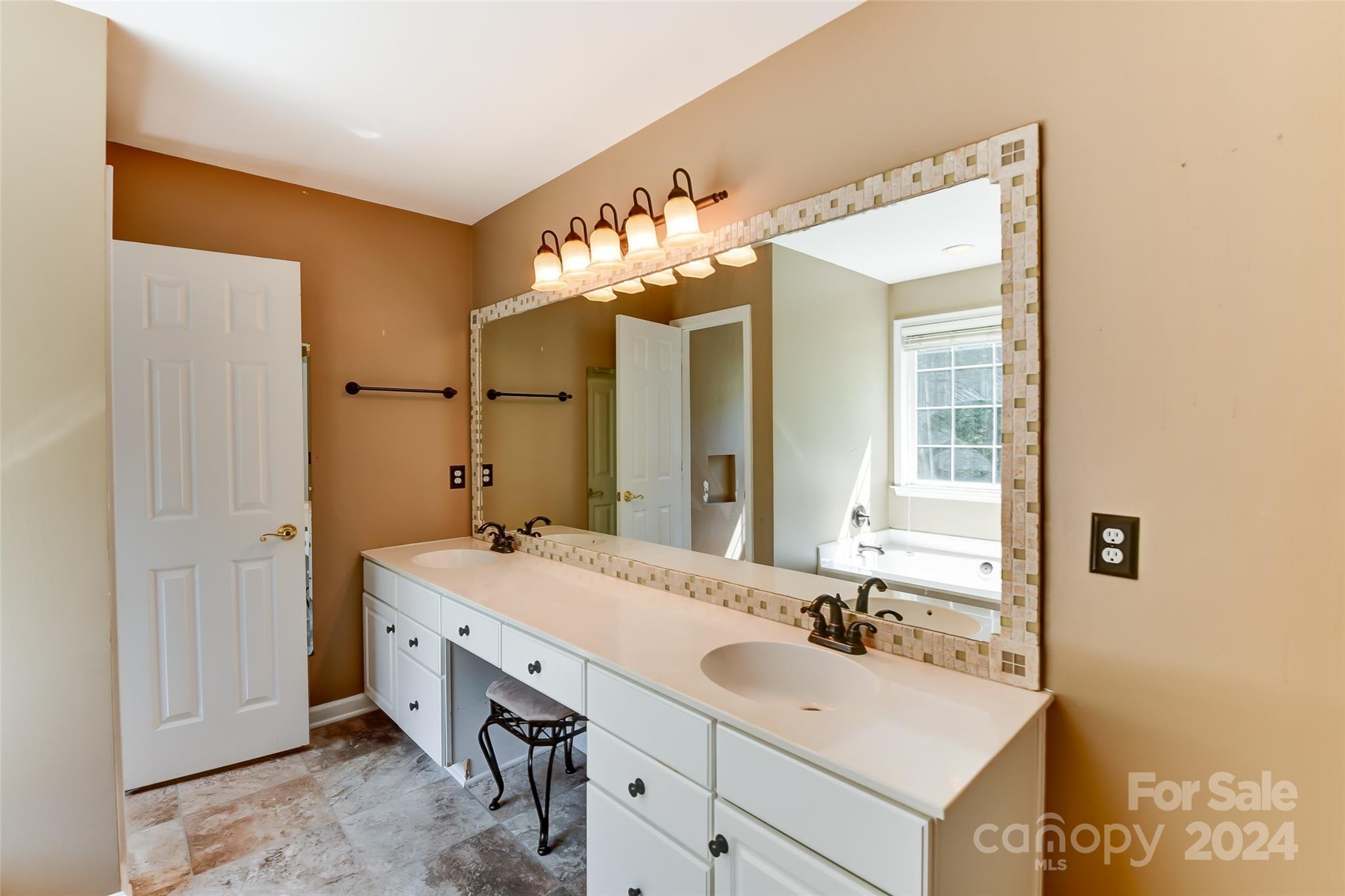 Highland Creek - Residential