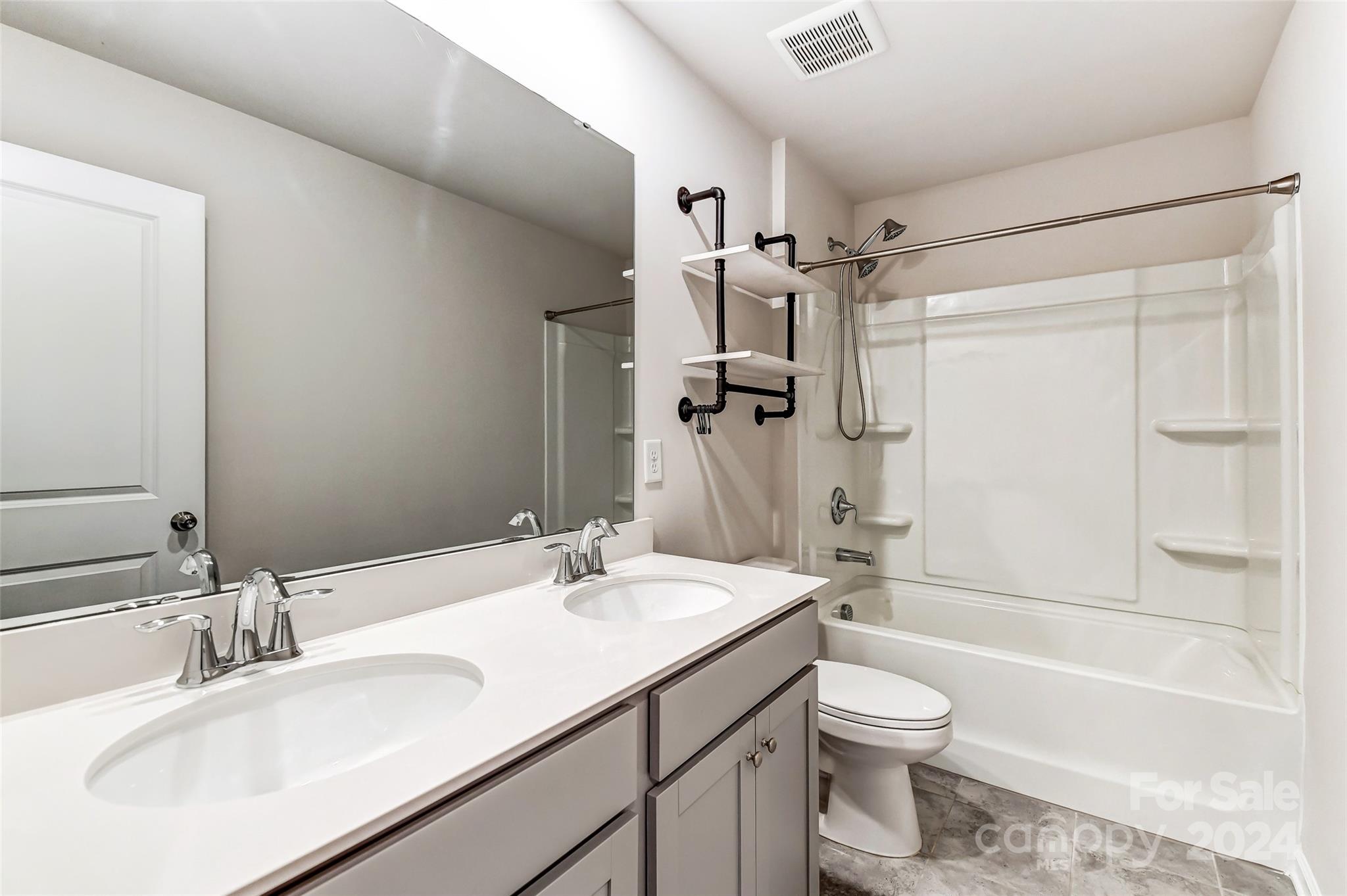 Falls Cove at Lake Norman - Residential