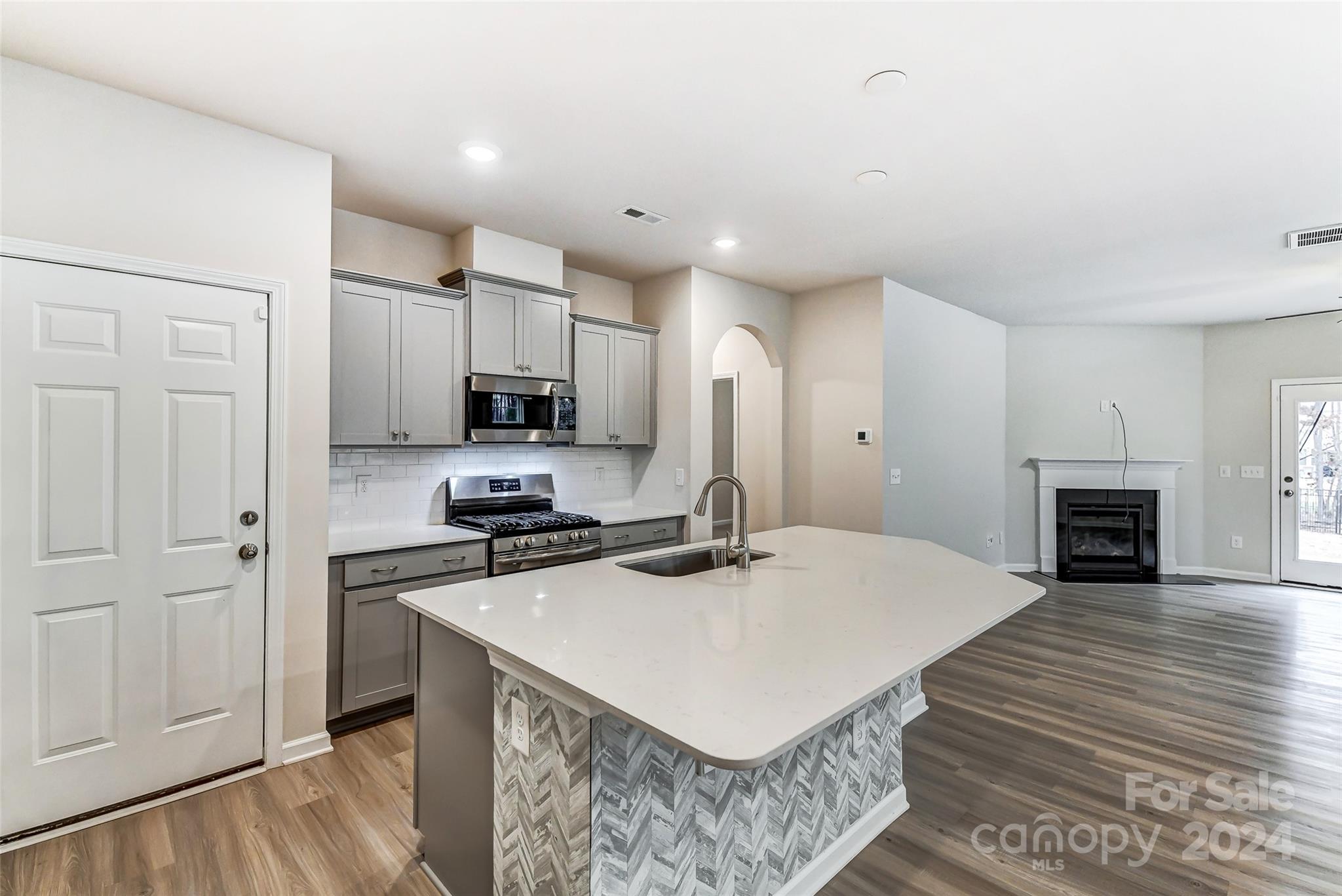 Falls Cove at Lake Norman - Residential