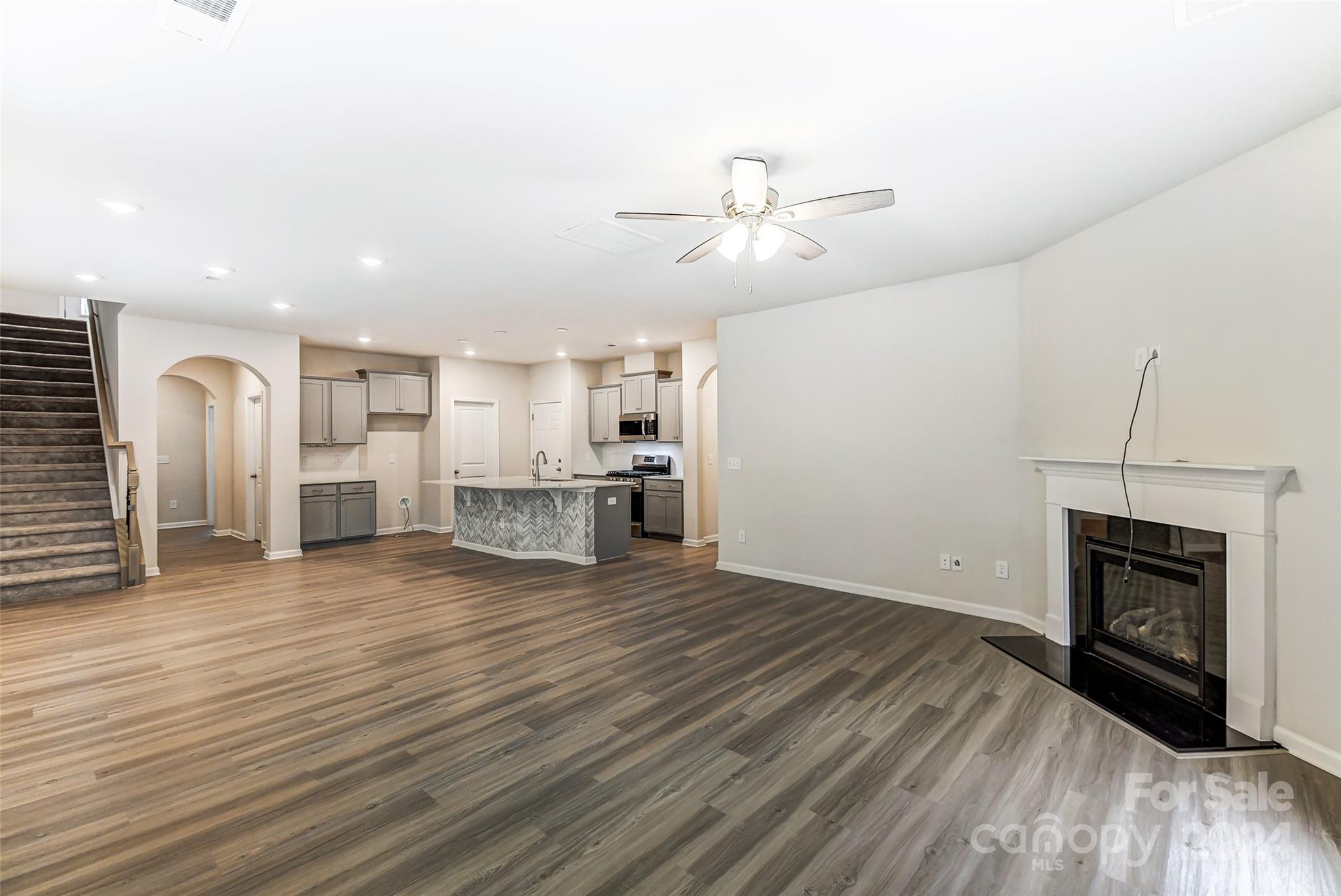 Falls Cove at Lake Norman - Residential