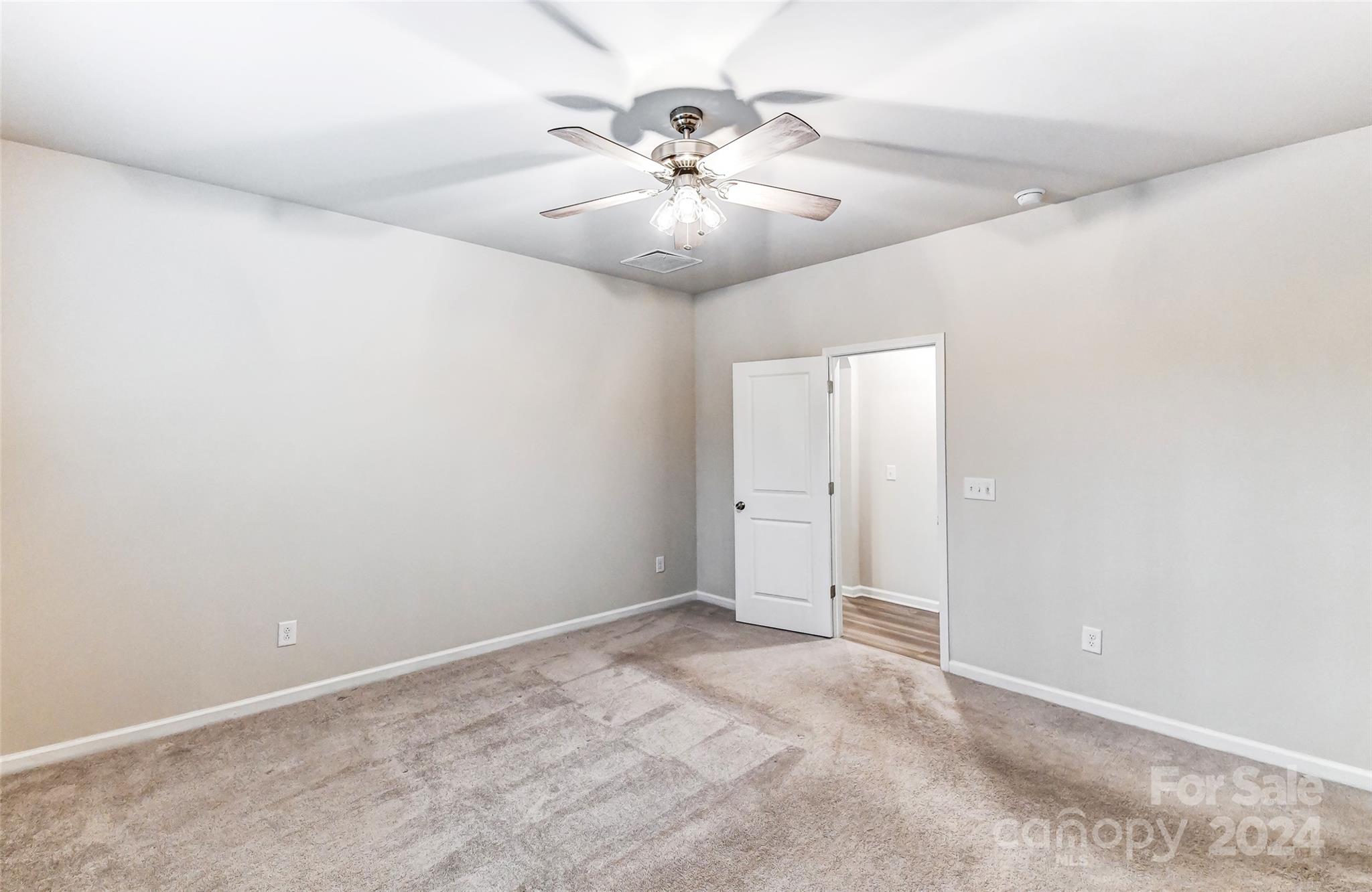 Falls Cove at Lake Norman - Residential