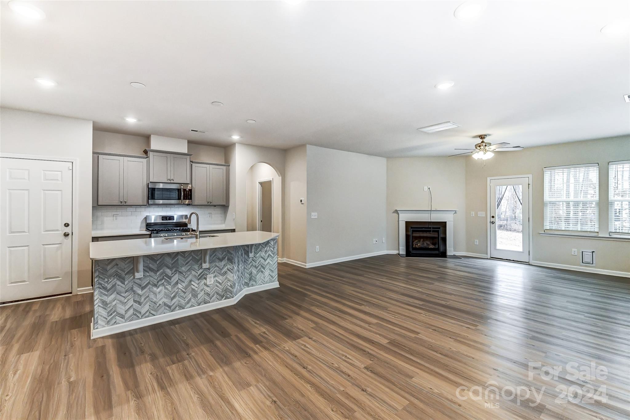 Falls Cove at Lake Norman - Residential