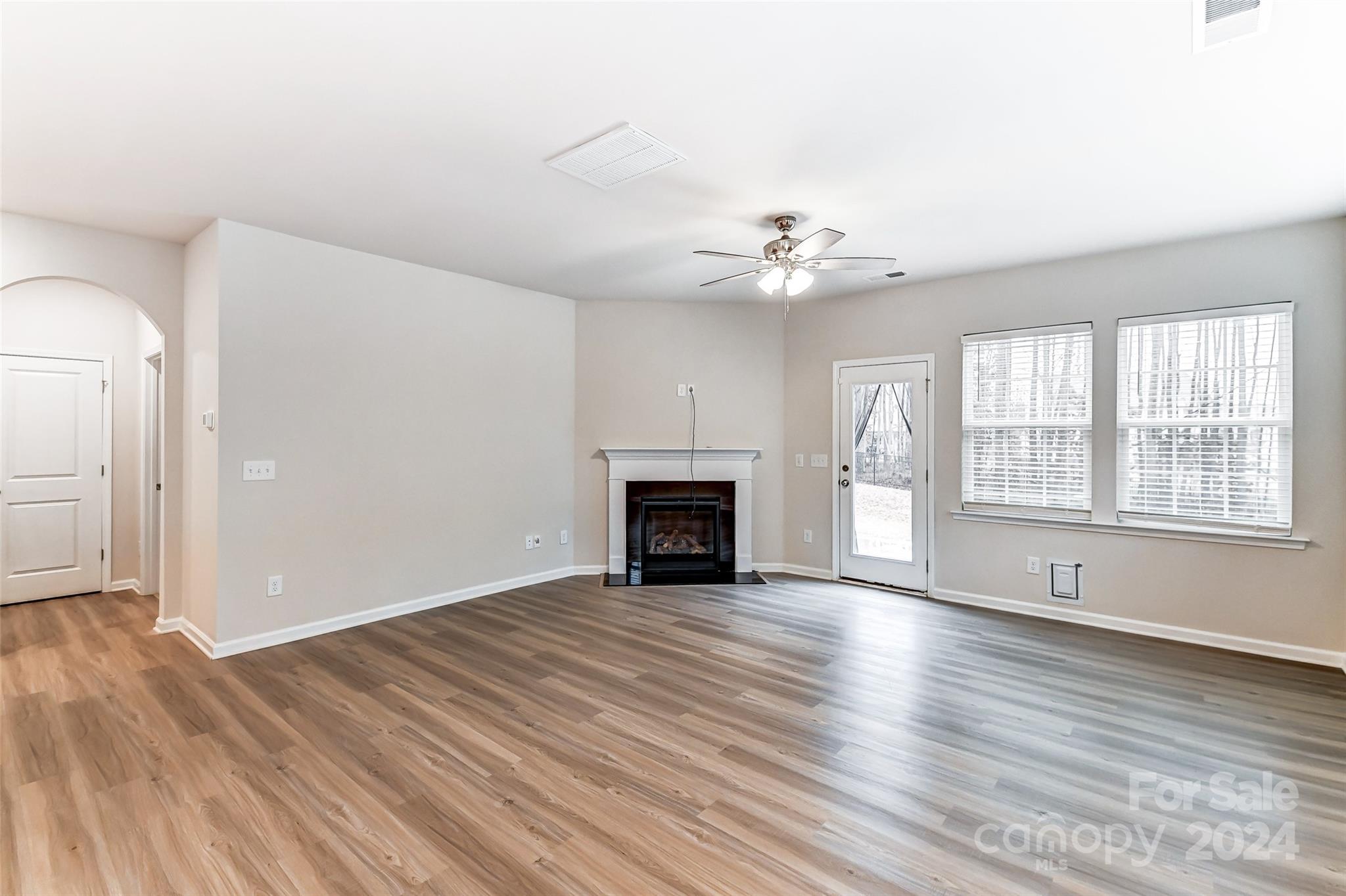 Falls Cove at Lake Norman - Residential